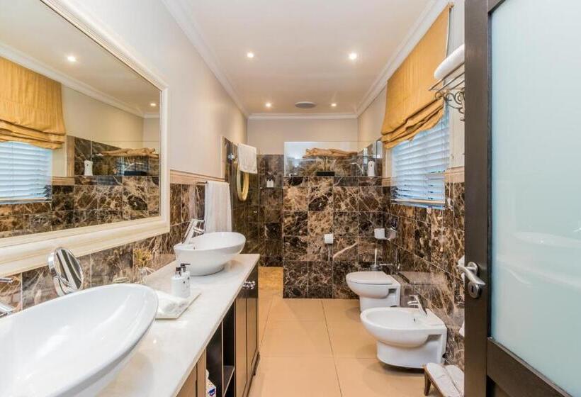 テラス付きデラックスルーム, Sw1 Lodge