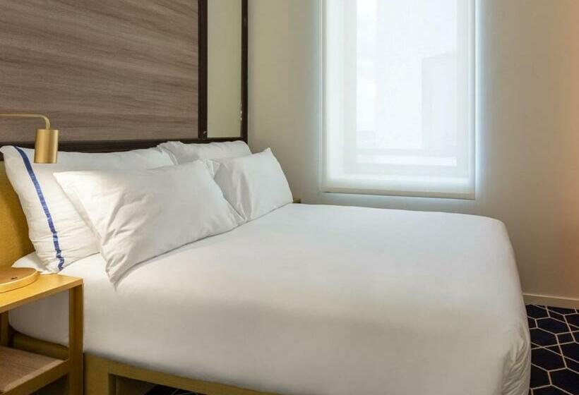 스탠다드 싱글 룸, Pestana Cr7 Gran Via Madrid