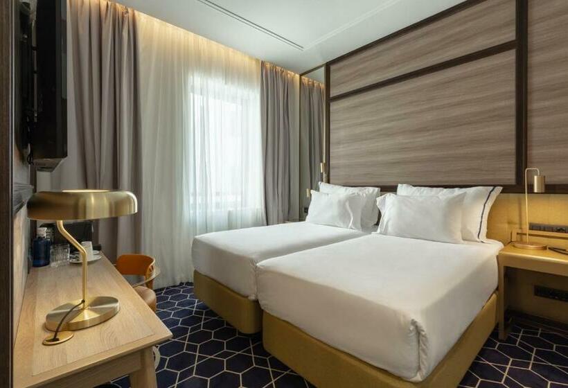 스탠다드 룸, Pestana Cr7 Gran Via Madrid