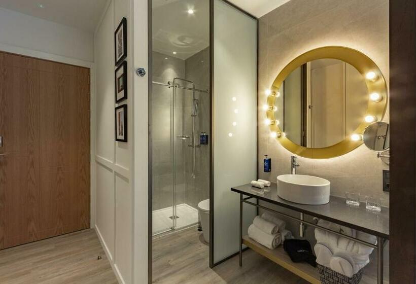 발코니 수피리어 룸, Pestana Cr7 Gran Via Madrid