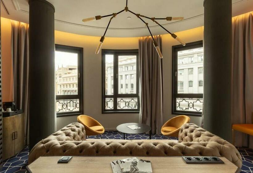 스탠다드 스튜디오, Pestana Cr7 Gran Via Madrid