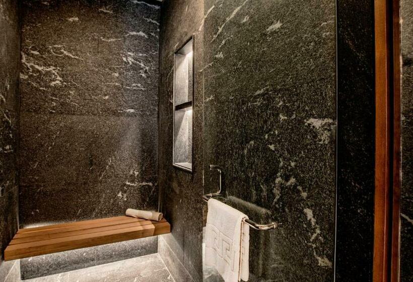 带大床的小型套房, Secrets Moxché Playa del Carmen - Adults Only - All Inclusive