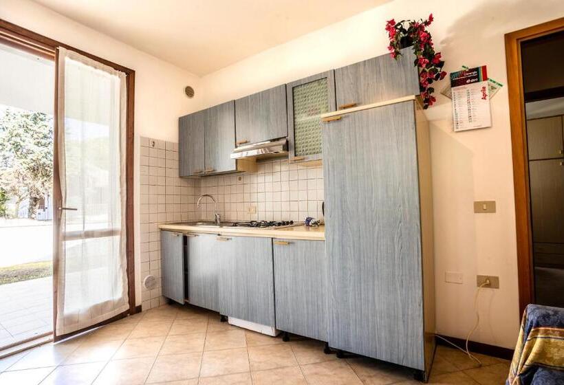 ویلای 2 خوابه, Agenzia Vear   Lido Di Volano