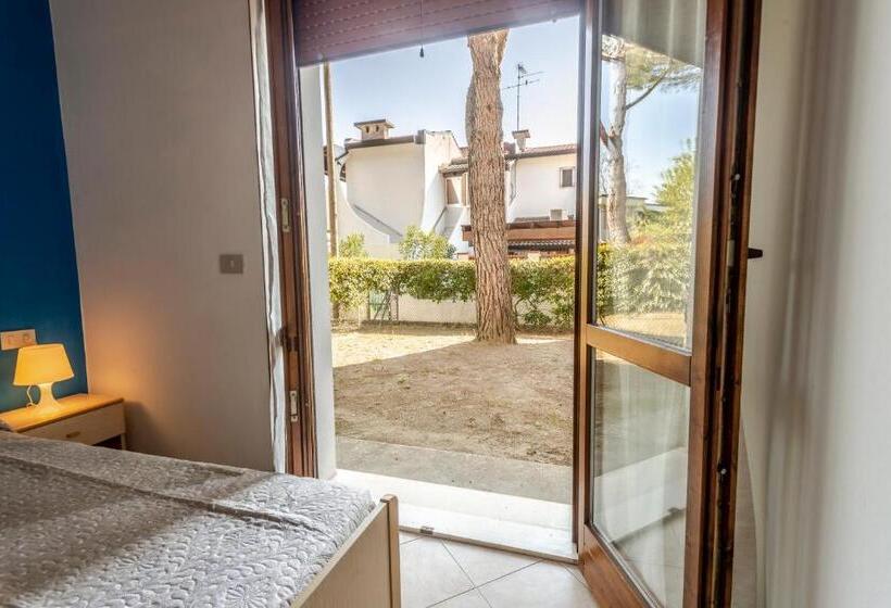 ویلای 1 خوابه, Agenzia Vear   Lido Di Volano