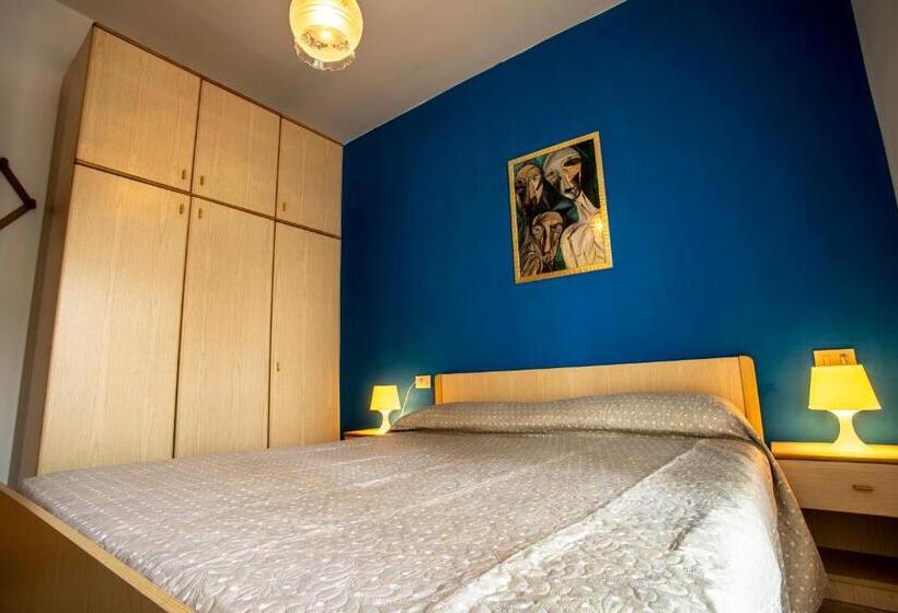 ویلای 1 خوابه, Agenzia Vear   Lido Di Volano