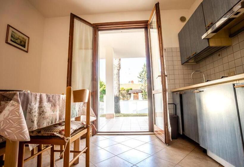 ویلای 1 خوابه, Agenzia Vear   Lido Di Volano