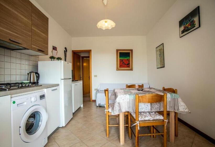 ویلای 1 خوابه, Agenzia Vear   Lido Di Volano