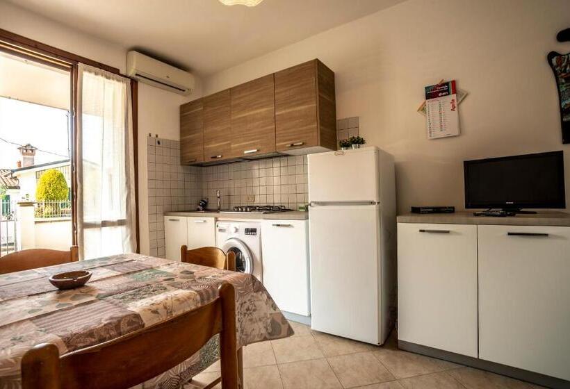 ویلای 1 خوابه, Agenzia Vear   Lido Di Volano