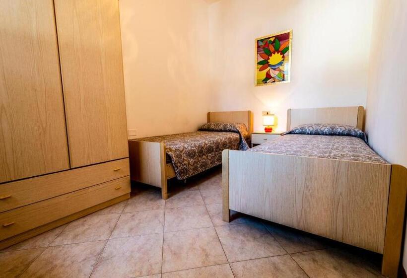 ویلای 2 خوابه, Agenzia Vear   Lido Di Volano