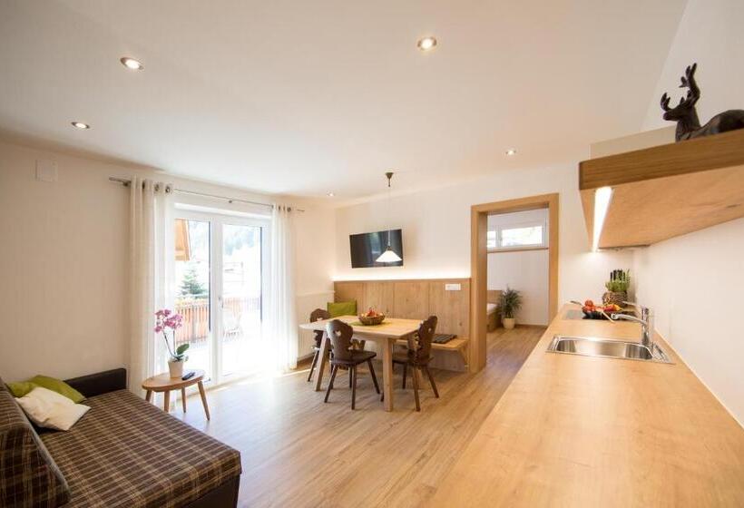 Апартаменты 2 Спальни с Балконом, Residence Grünwald