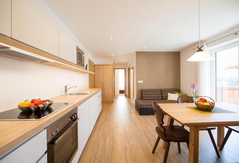 Апартаменты 2 Спальни с Балконом, Residence Grünwald