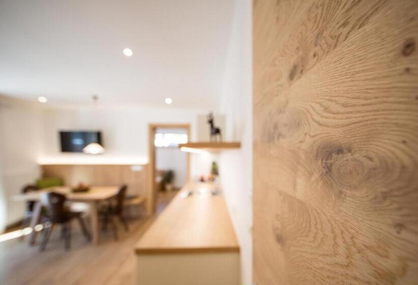 Апартаменты 2 Спальни с Балконом, Residence Grünwald