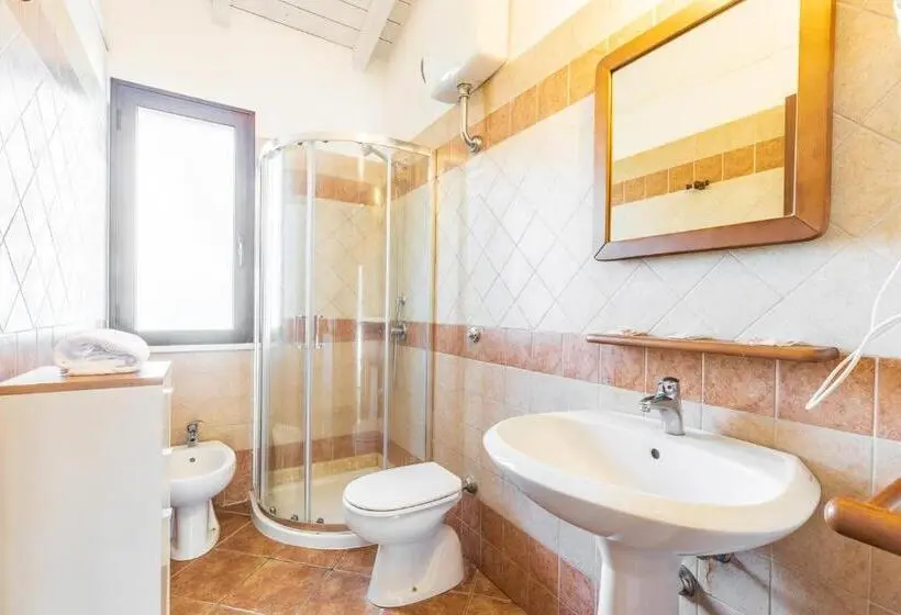 スーペリアスタジオ, Albergo Residenziale Menhirs