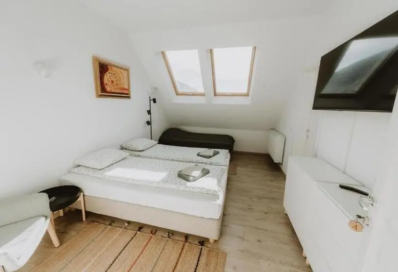 Standard Kolmen Hengen Huone, Casa Botár Vendégház