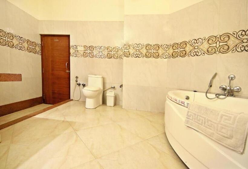 جناح, Chandrawati Palace