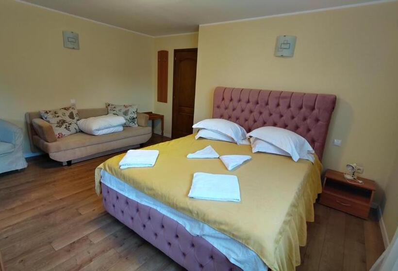 اتاق استاندارد سه نفره, Pension Tui