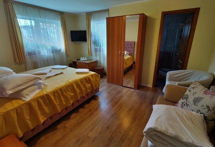 اتاق استاندارد سه نفره, Pension Tui