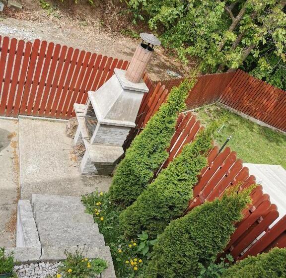 آپارتمان 1 خوابه با بالکن, Pension Tui