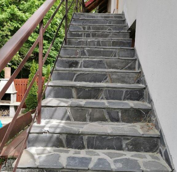 آپارتمان 1 خوابه با بالکن, Pension Tui