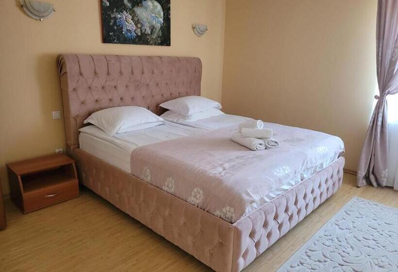 اتاق لوکس, Pension Tui