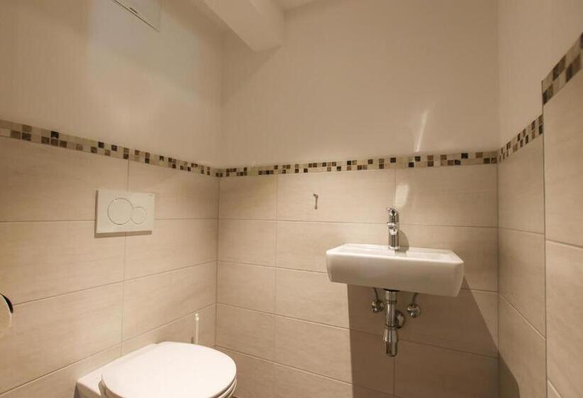 バルコニー付きスタンダードルーム, Wirts Haus Zum Schweizer