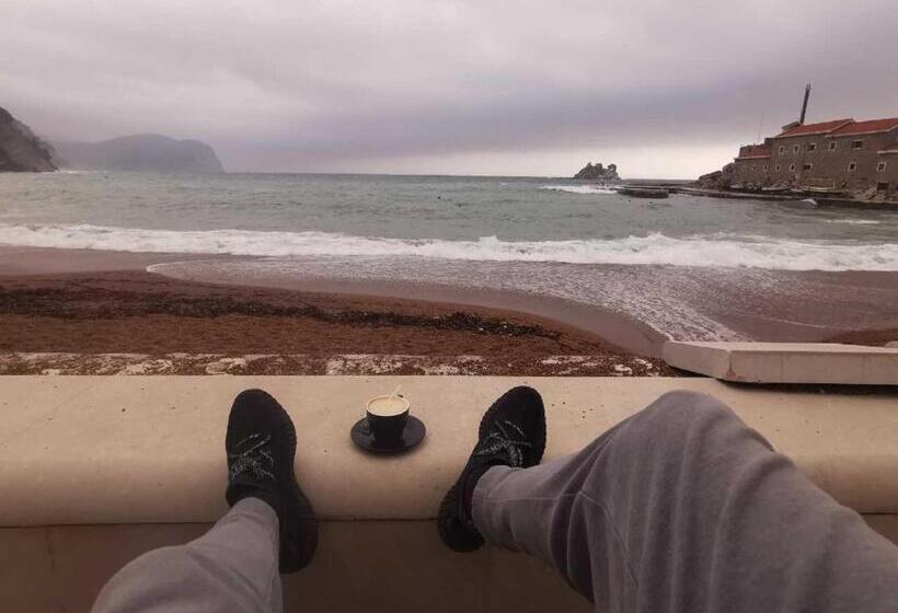 آپارتمان 1 خوابه با چشمانداز جانبی دریا, Guest House Medin