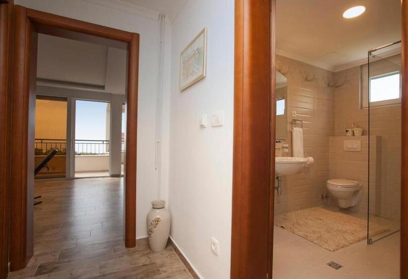 سوئیت پرزیدنت, Guest House Medin