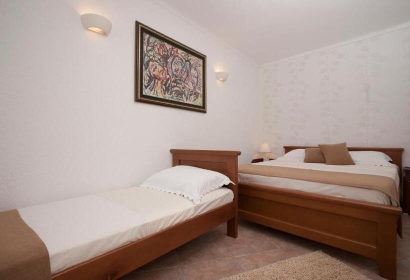 آپارتمان لوکس 1 خوابه, Guest House Medin