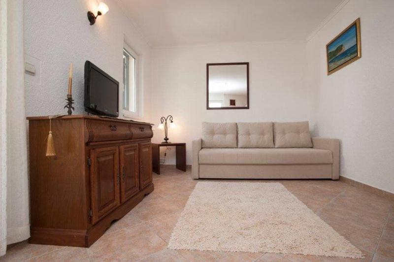 آپارتمان لوکس 1 خوابه, Guest House Medin