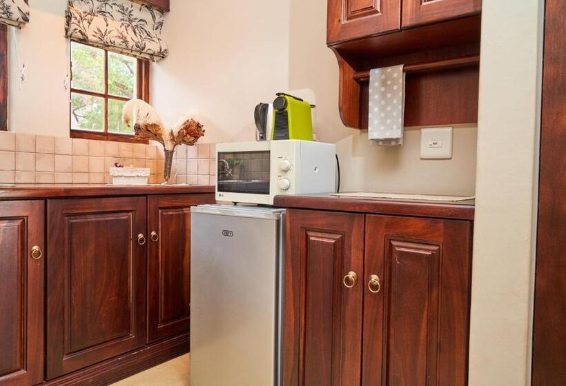 اتاق لوکس خانوادگی, Haus Schwerinsburg Guest House