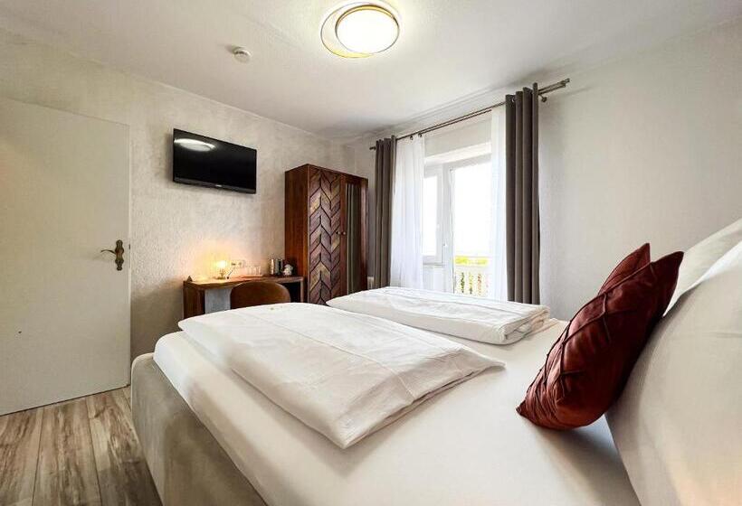 レイクビュースタンダードルーム, Sieben Zimmer Am See