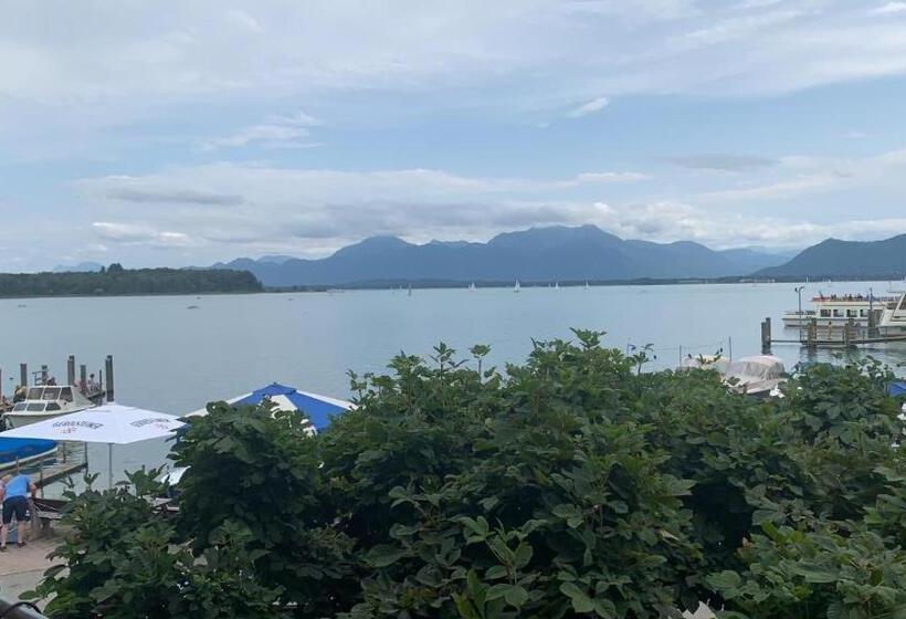 レイクビュースタンダードルーム, Sieben Zimmer Am See