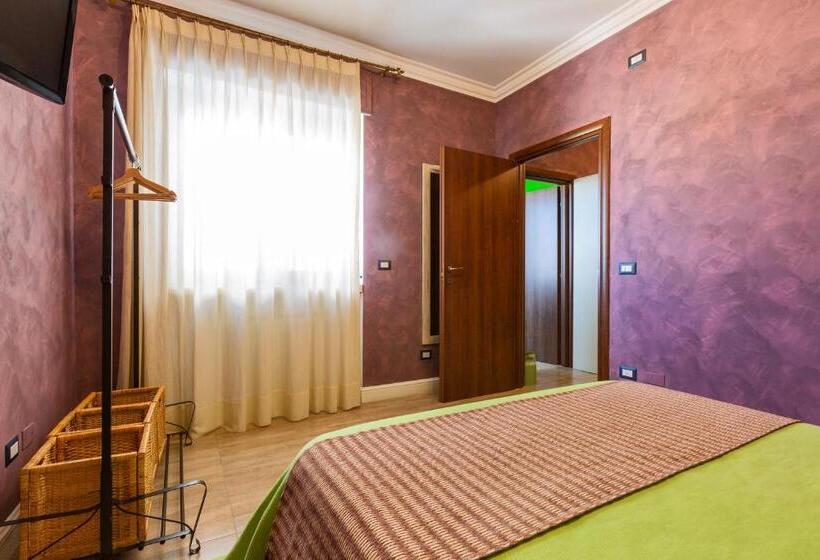 Quarto Triplo Estandar, B&b Hestasja Exclusive Rooms & Apartments