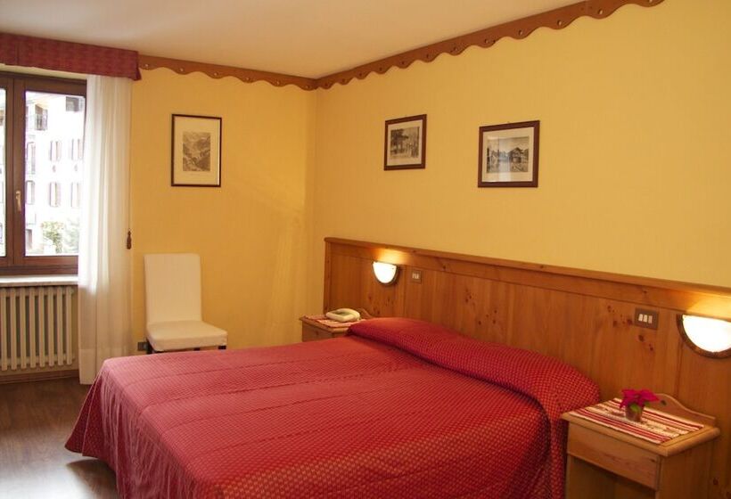 חדר סטנדרט לארבעה, Centrale