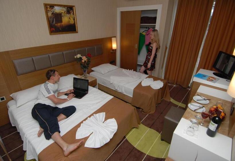 غرفة قياسية ثلاثية, Oba Star Hotel   Ultra All Inclusive