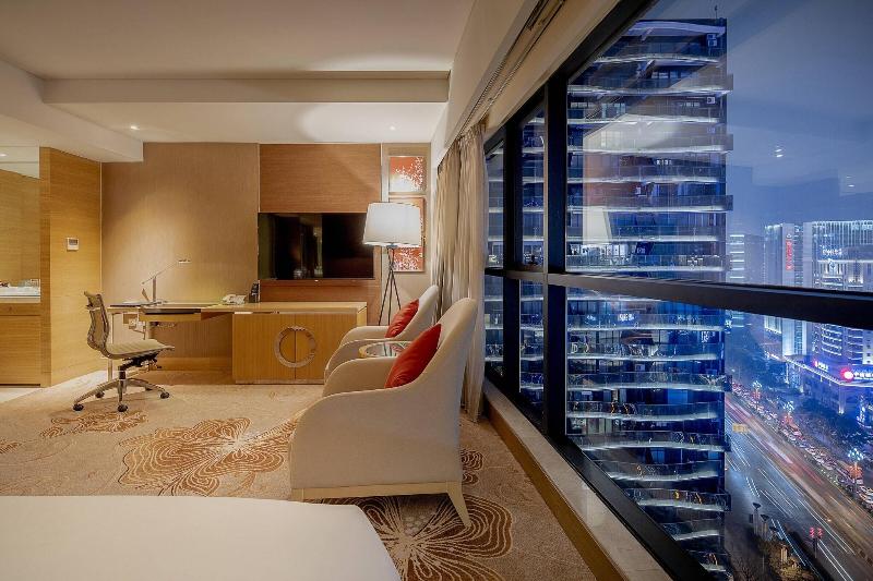 اتاق استاندارد با تخت بزرگ, Renaissance Chengdu