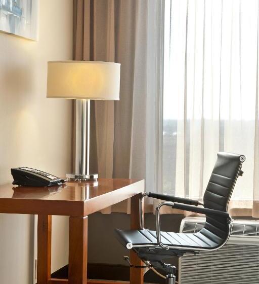 חדר סופריור, Novotel Toronto Vaughan Centre