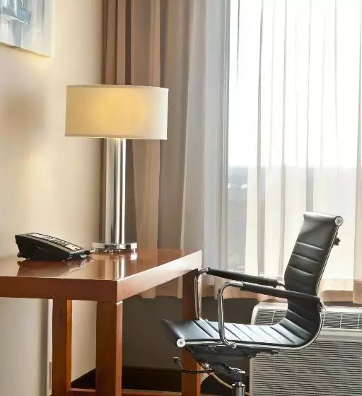 クイーンサイズベッドのエクゼクティブルーム, Novotel Toronto Vaughan Centre