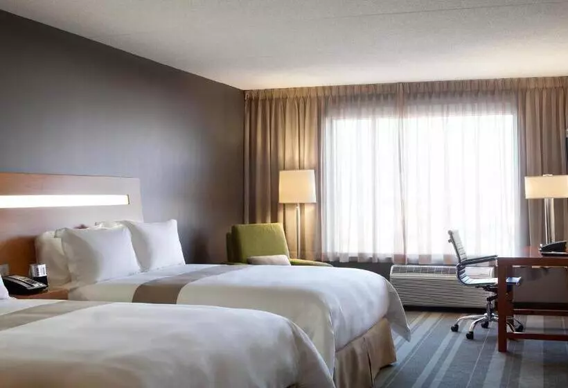 クイーンサイズベッドのエクゼクティブルーム, Novotel Toronto Vaughan Centre