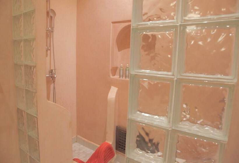 Suite Familiar, Dar Sohane