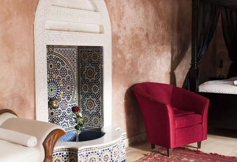 سوییت لوکس, Dar Sohane