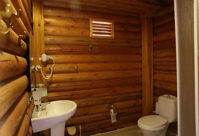 １ベッドルームハウス, Woodline Hotel