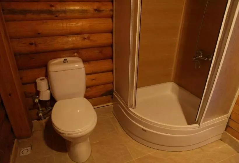 １ベッドルームハウス, Woodline Hotel