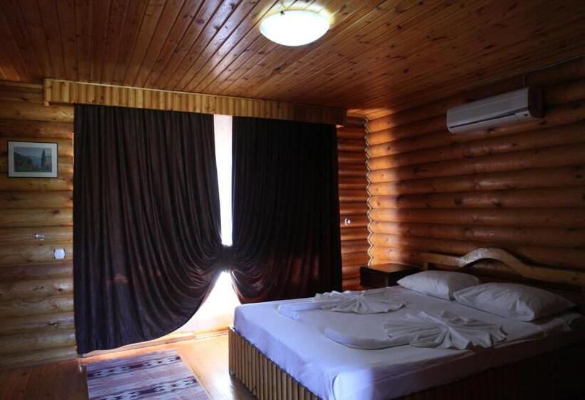 1间卧室的房子, Woodline Hotel