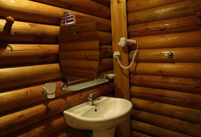 １ベッドルームハウス, Woodline Hotel