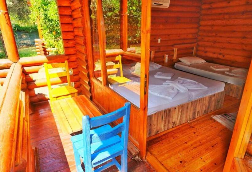 标准单人间, Woodline Hotel