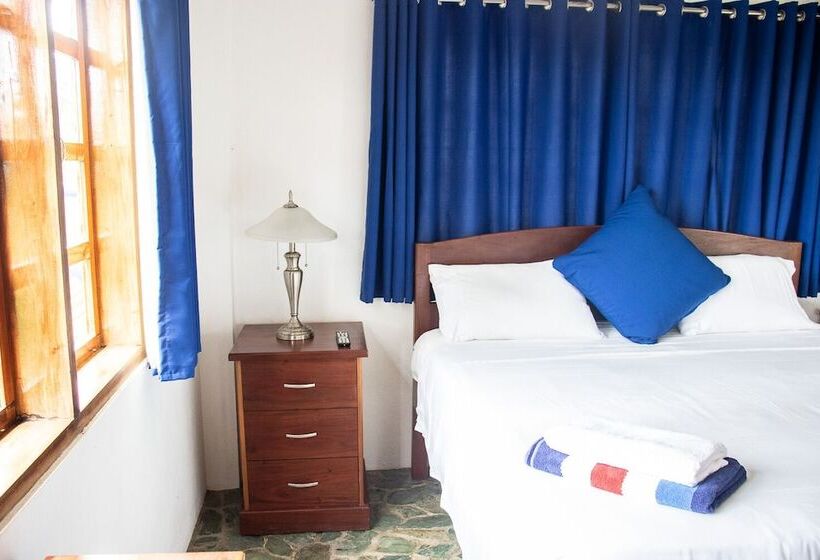 اتاق خانوادگی با چشمانداز باغ, Rainbow Bay Beach & Dive Resort