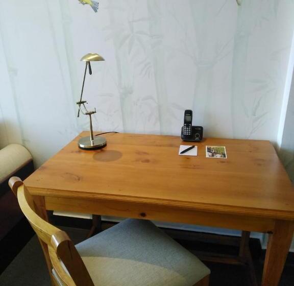 سوییت, The Postcard Dewa, Thimphu, Bhutan