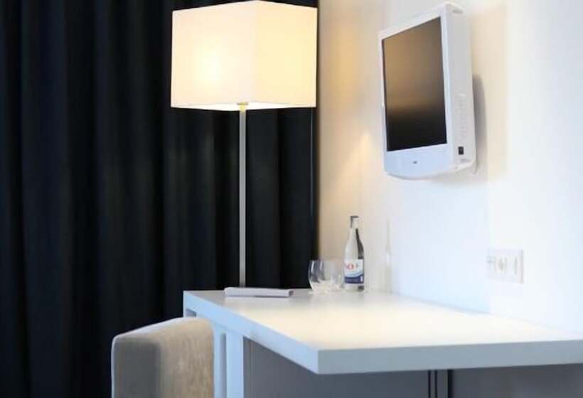 标准单人间, Anjo De Portugal