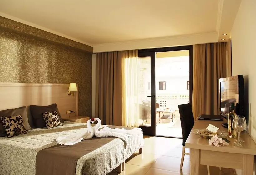 スーペリアールーム, Cactus Royal Spa & Resort Adults Only